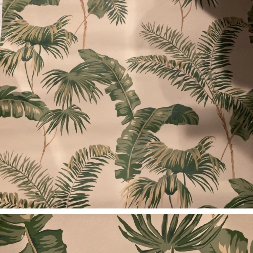 4 rolls of wallpaper never used